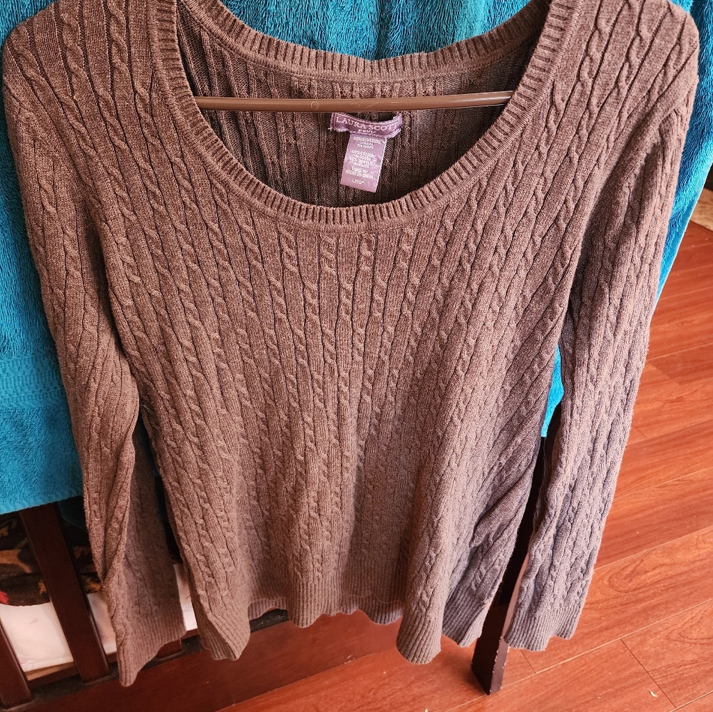 Brown sweater
